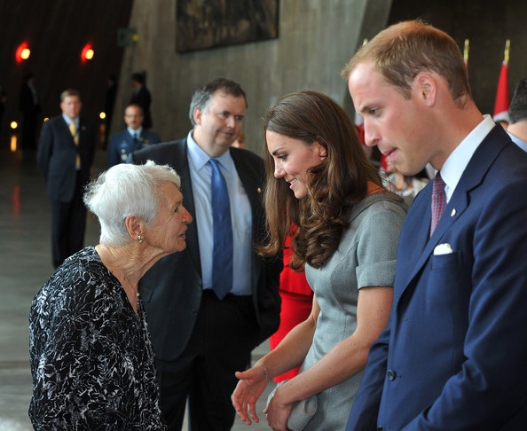 Kate Middleton học nấu ăn và trồng cây tại Canada - 12