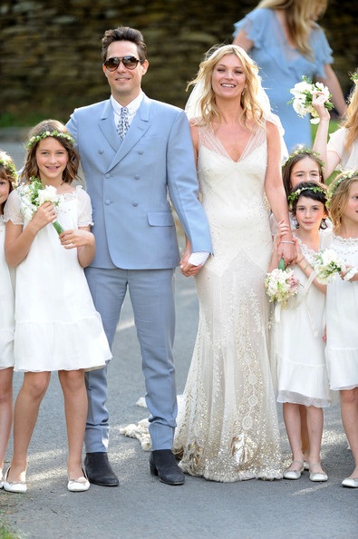 Kate Moss rạng ngời trong ngày cưới - 5