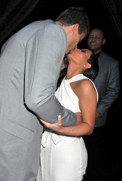 Kim “siêu vòng ba” không hề nói chuyện với chồng cũ - 1 Kim “siêu vòng ba” không hề nói chuyện với chồng cũ - 1