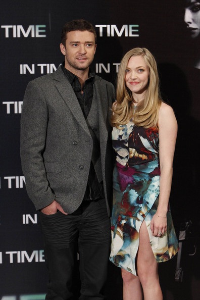 Vòng quanh thế giới giải trí ngày 4/11 - 4