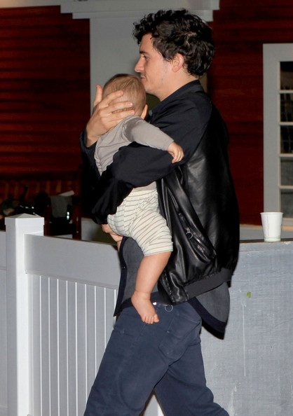 Hình ảnh hoàn hảo về ông bố đảm Orlando Bloom  - 6