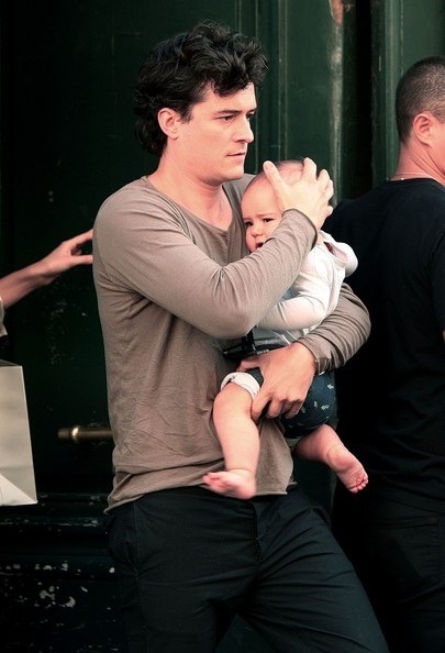 Hình ảnh hoàn hảo về ông bố đảm Orlando Bloom  - 8