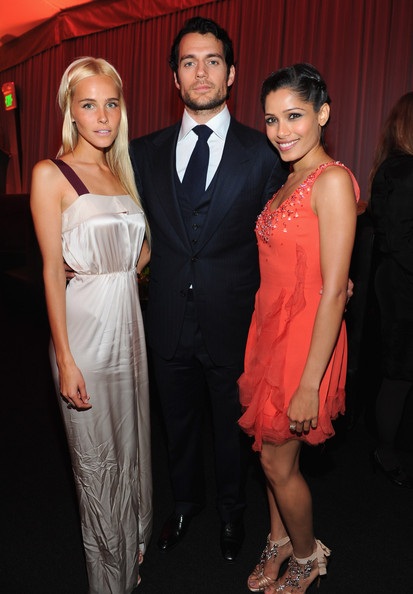 Người đẹp phim Triệu phú ổ chuột rạng ngời trên thảm đỏ - 10