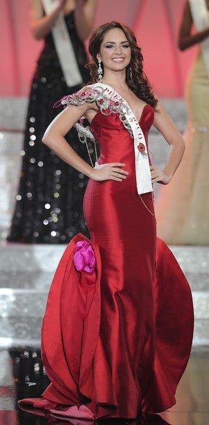 Nhìn lại đêm chung kết Hoa hậu thế giới - 3 Nhìn lại đêm chung kết Hoa hậu thế giới - 3
