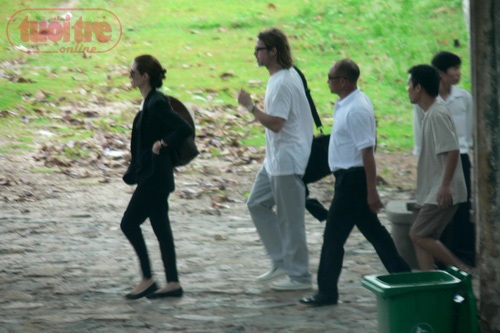 Brangelina thăm trại giam chuồng cọp Côn Đảo - 1 Brangelina thăm trại giam chuồng cọp Côn Đảo - 1