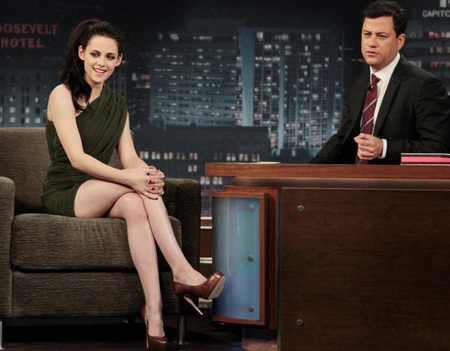 Vòng quanh thế giới giải trí ngày 13/11 - 7