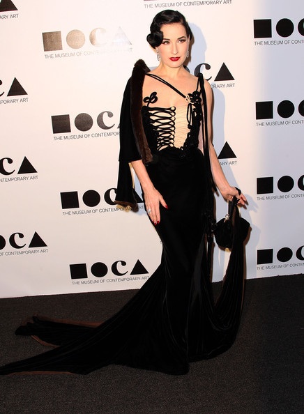 Người đẹp dự gala nghệ thuật - 13