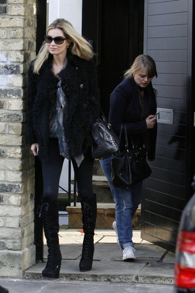 Vòng quanh thế giới giải trí ngày 17/11 - 4 Vòng quanh thế giới giải trí ngày 17/11 - 4