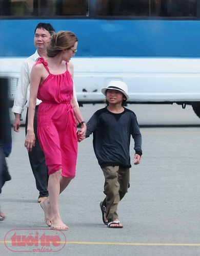 Angelina Jolie và các con đã rời Việt Nam đi Hàn Quốc - 3