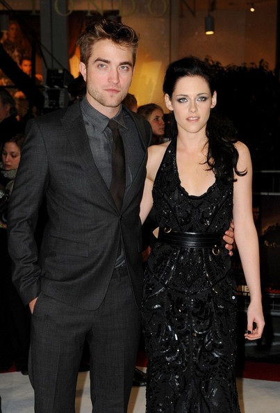 Dàn “sao” Chạng vạng thân thiết trong buổi công chiếu phim - 9