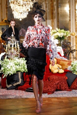 Quý phái John Galliano - 9 Quý phái John Galliano - 9