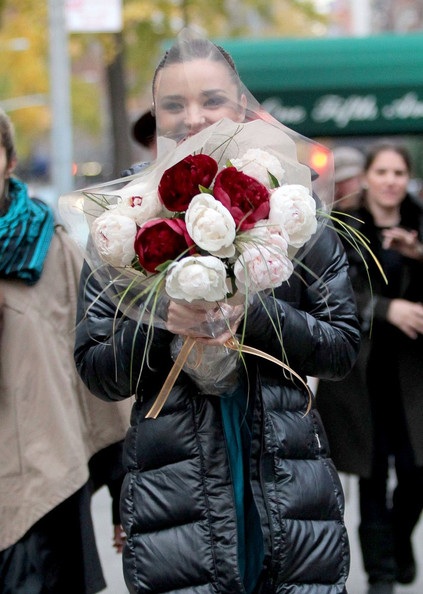 Theo chân Miranda Kerr đi chụp hình quảng cáo - 13