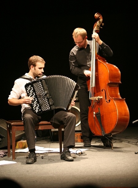 Nhiều bất ngờ thú vị với Swing Quartet - 2 Nhiều bất ngờ thú vị với Swing Quartet - 2