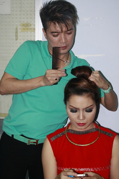 Mr. Đàm làm tóc cho Ngọc Anh - 6 Mr. Đàm làm tóc cho Ngọc Anh - 6