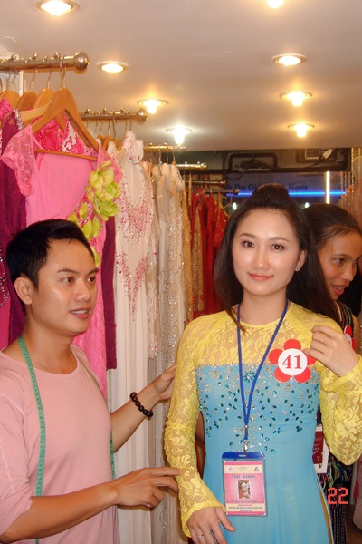 Thí sinh Hoa hậu các dân tộc Việt Nam thử áo dài - 2 Thí sinh Hoa hậu các dân tộc Việt Nam thử áo dài - 2