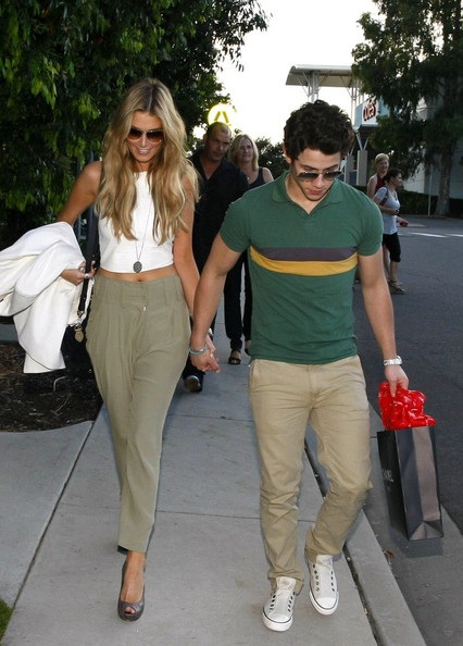 Nick Jonas - Delta Goodrem hạnh phúc bên nhau - 7 Nick Jonas - Delta Goodrem hạnh phúc bên nhau - 7