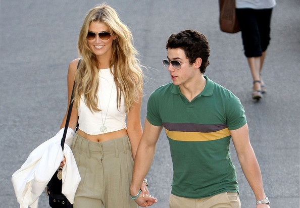Nick Jonas - Delta Goodrem hạnh phúc bên nhau - 9 Nick Jonas - Delta Goodrem hạnh phúc bên nhau - 9