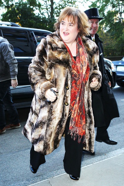 Vòng quanh thế giới giải trí ngày 3/11 - 7