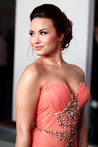 Người đẹp dự lễ trao giải People's Choice Awards  - 3