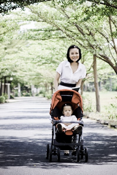 Siêu mẫu Dương Yến Ngọc tiết lộ chồng ở vậy nuôi con - 2