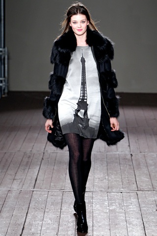 BST đông của Moschino Cheap And Chic - 11 BST đông của Moschino Cheap And Chic - 11