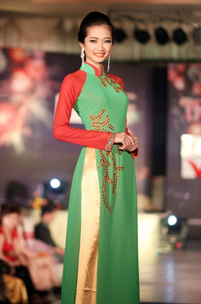Quyến rũ Áo dài Xuân - 4 Quyến rũ Áo dài Xuân - 4