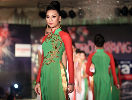 Quyến rũ Áo dài Xuân - 5 Quyến rũ Áo dài Xuân - 5