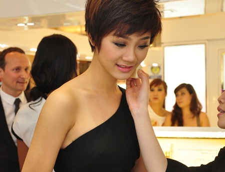 Á quân Vietnam's Next Top Model gặp lại bạn cũ - 2 Á quân Vietnam's Next Top Model gặp lại bạn cũ - 2
