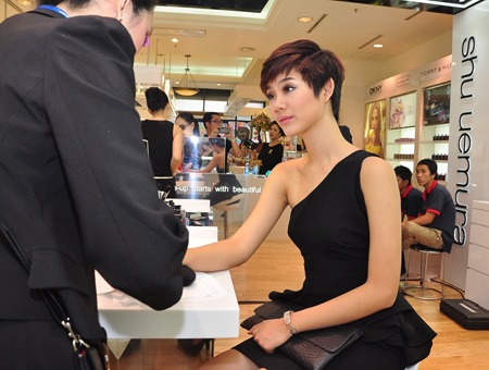 Á quân Vietnam's Next Top Model gặp lại bạn cũ - 9 Á quân Vietnam's Next Top Model gặp lại bạn cũ - 9