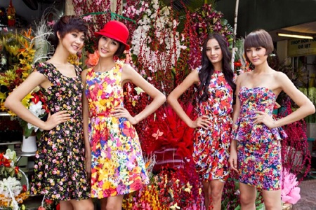 Top 4 Vietnam’s Next Top Model 2011 rạng rỡ đón xuân - 1 Top 4 Vietnam’s Next Top Model 2011 rạng rỡ đón xuân - 1
