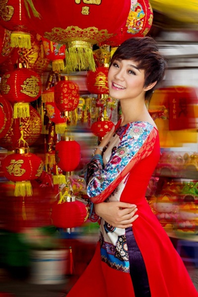 Top 4 Vietnam’s Next Top Model 2011 rạng rỡ đón xuân - 7 Top 4 Vietnam’s Next Top Model 2011 rạng rỡ đón xuân - 7
