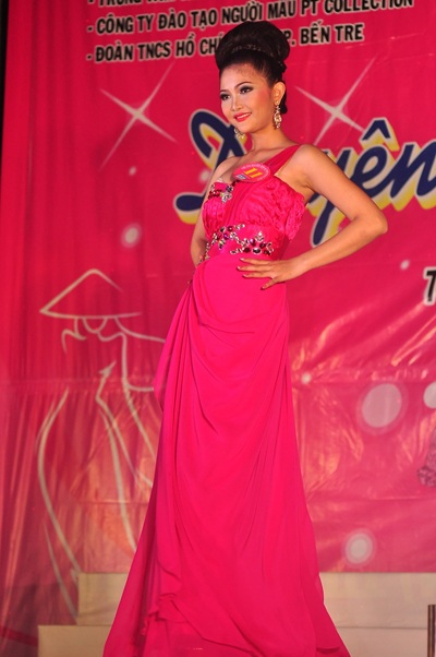 Mỹ Hòa đăng quang Hoa khôi Thời trang 2012 - 2