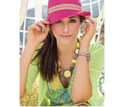 Emmy Rossum xinh tươi trong chùm ảnh mới - 1 Emmy Rossum xinh tươi trong chùm ảnh mới - 1