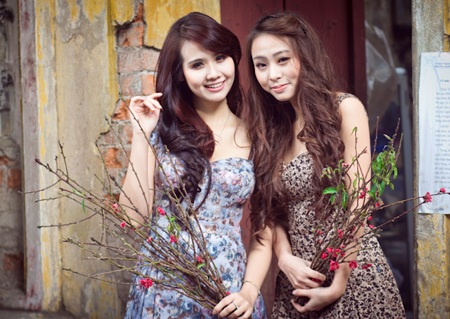 Huyền Lizzie xinh tươi dạo phố xuân - 2