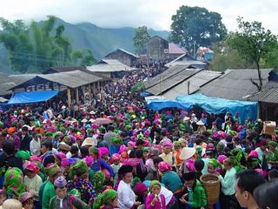 Những phiên chợ kỳ lạ chỉ Tết mới họp một lần - 1 Những phiên chợ kỳ lạ chỉ Tết mới họp một lần - 1