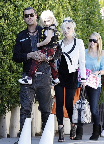 Vòng quanh thế giới giải trí ngày 29/1 - 3