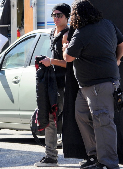 Vòng quanh thế giới giải trí ngày 29/1 - 6