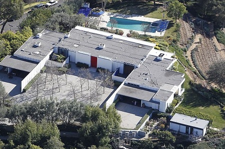 Ngắm biệt thự đắt giá của Jennifer Aniston  - 2