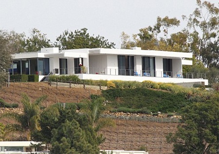 Ngắm biệt thự đắt giá của Jennifer Aniston  - 3