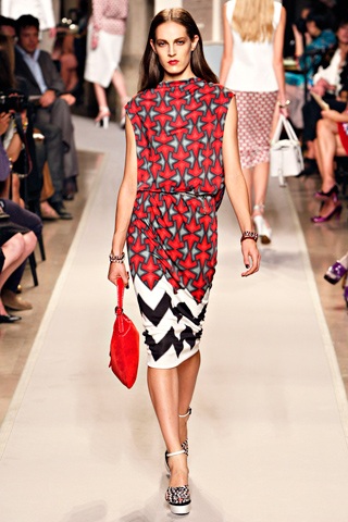 BST xuân hè 2012 của Loewe - 10