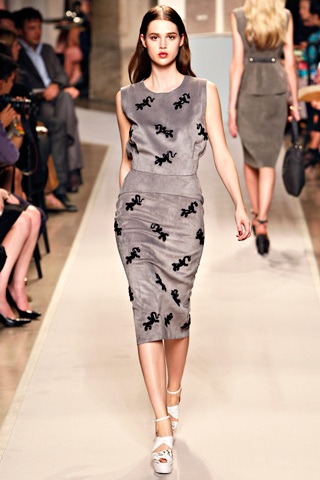 BST xuân hè 2012 của Loewe - 13