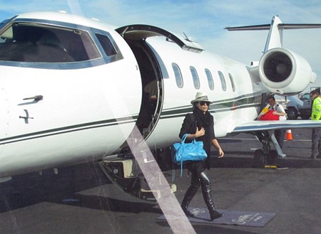 Kim “siêu vòng ba”: Năm mới, tóc mới - 9