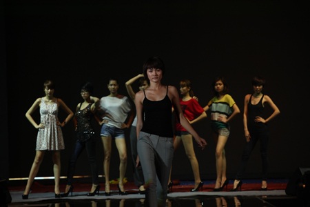 Buổi tập trước giờ G của Vietnam’s Next Top Model - 6 Buổi tập trước giờ G của Vietnam’s Next Top Model - 6