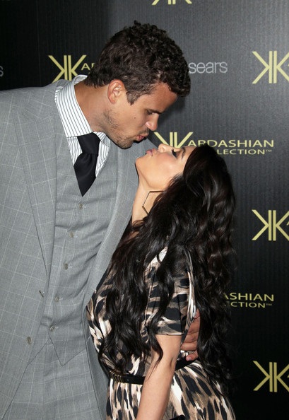 Kim “siêu vòng ba” ngại ngùng khi nói về bồ mới