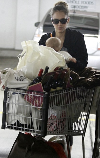 Jessica Alba mua gì trong 1 buổi đi siêu thị? - 11 Jessica Alba mua gì trong 1 buổi đi siêu thị?
