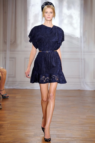 Sành điệu Nina Ricci - 4 Sành điệu Nina Ricci