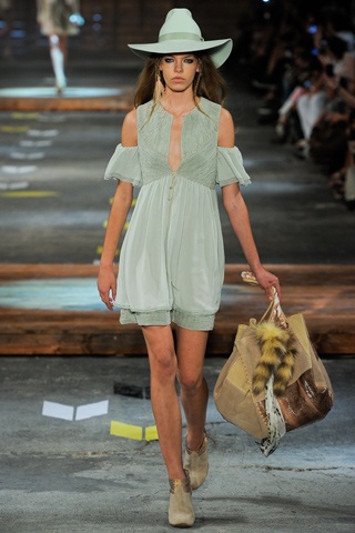 BST xuân hè 2012 của Just Cavalli - 9