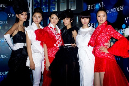 Dàn chân dài của Vietnam’s Next Top Model đắt show