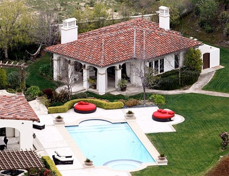 Justin Bieber tậu biệt thự 6 triệu đô - 1 Justin Bieber tậu biệt thự 6 triệu đô