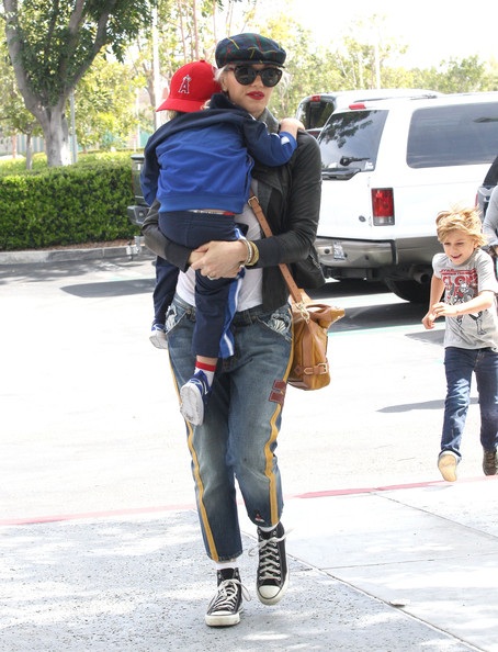 Vòng quanh thế giới giải trí ngày 29/3